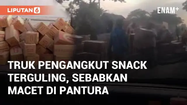 VIDEO: Viral Truk Pengangkut Snack Terguling, Sebabkan Macet di Jalan Pantura Cirebon