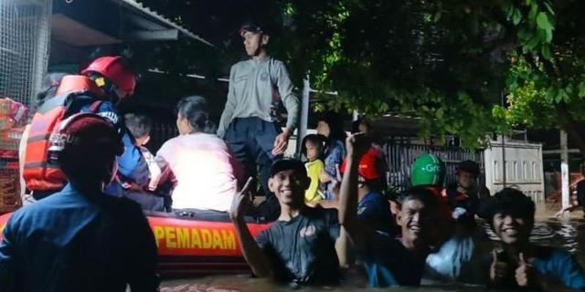 Banjir 10 RW di Ciracas Disebut Bukan Akibat Turap Jebol, Begini Penjelasannya