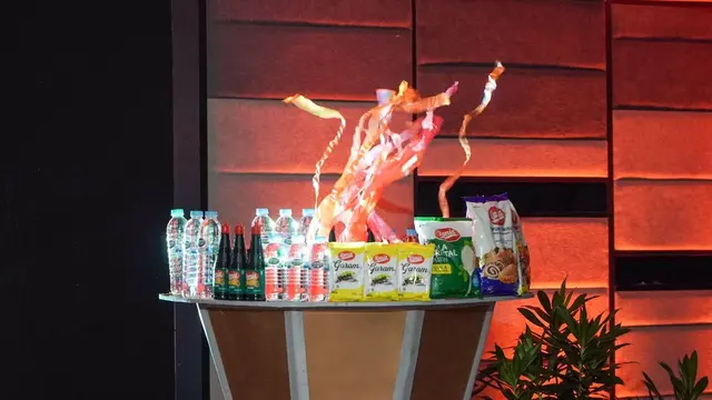 PT Rajawali Nusantara Indonesia (Persero) atau ID Food meluncurkan produk baru. Beberapa produk yang dikuncurkan bermerek Rania. Ada garam, air minum dalam kemasan, tepung, gula, hingga beras. (Dok ID Food)