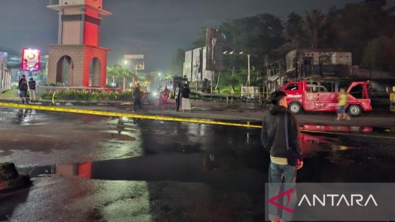 Mengapa Truk Tangki Terguling Picu Kebakaran Hebat? Polres Cianjur Tutup Jalur Perintis Kemerdekaan Pasca Kebakaran Cianjur