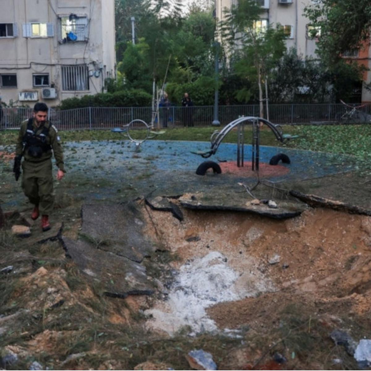 Serangan Rudal Houthi Menghantam Tel Aviv, 16 Orang Terluka