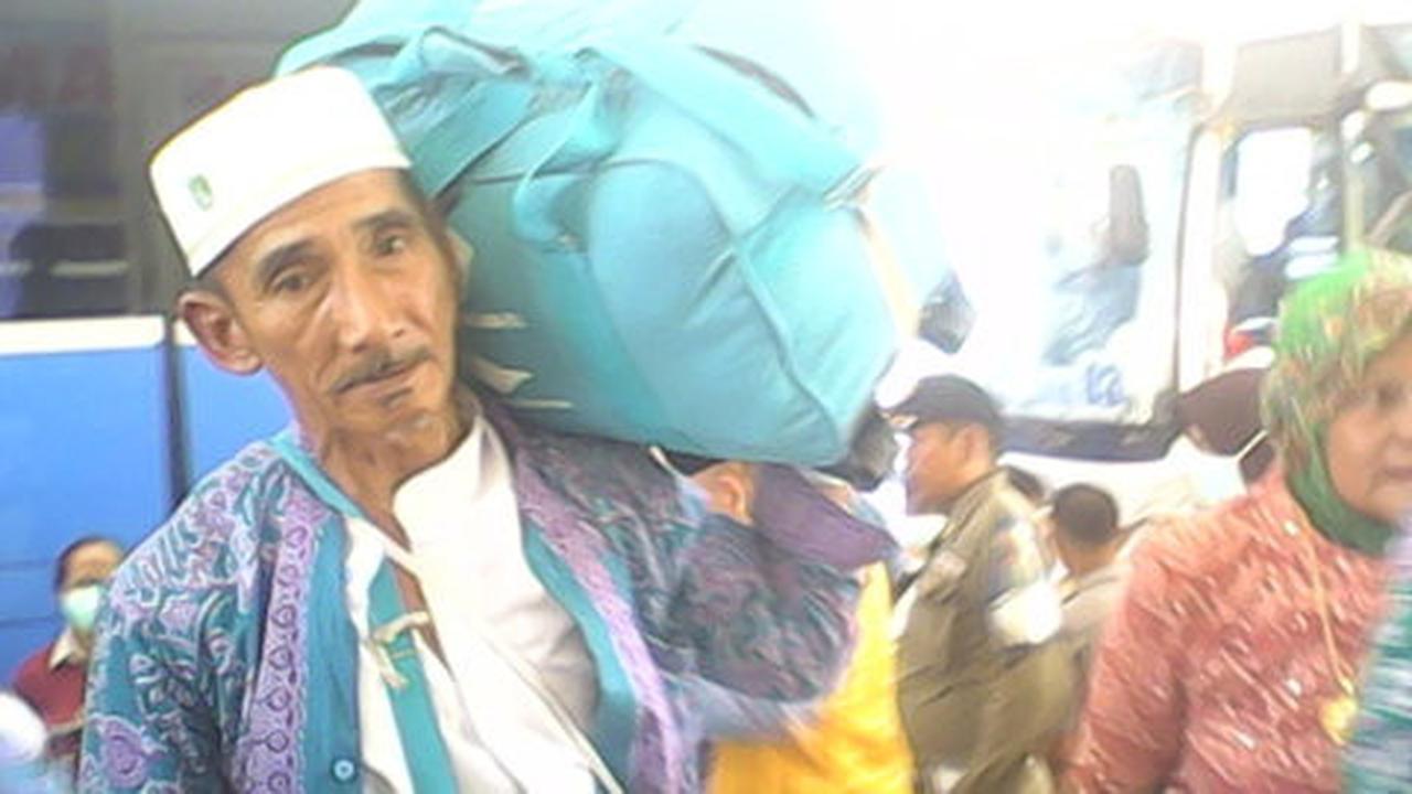 Jemaah haji kloter 10 tiba di Makassar