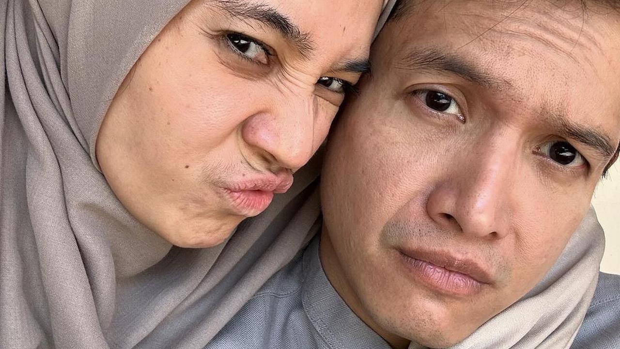 Dhini Aminarti Unggah Foto Terbaru Bareng Dimas Seto dan Perlihatkan Kemesraan: Semua Akan Indah Pada Waktunya