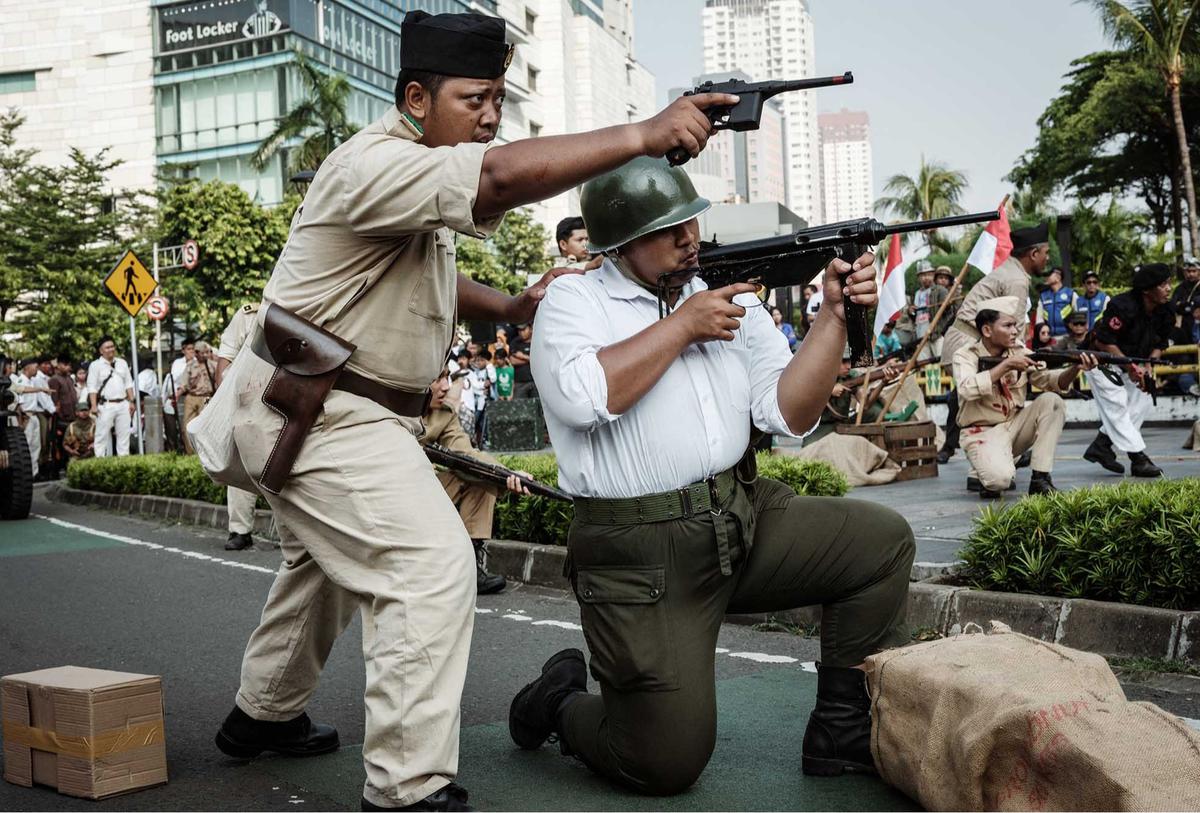 FOTO:  Aksi Heroik Serangan Umum Surakarta 1949 Warnai Car Free Day  Bundaran HI