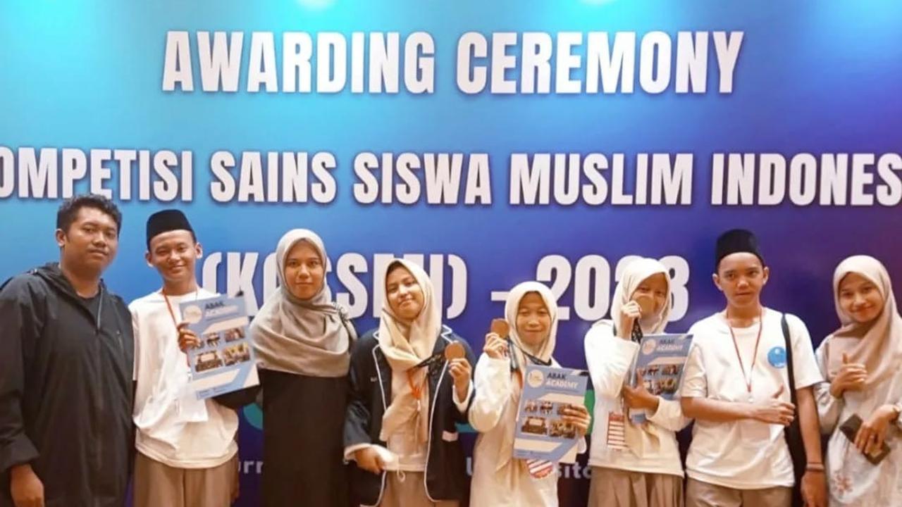 Tim robotik MTs Minhajut Tholabah Purbalingga berjaya di kompetisi robotik internasional di Kuala Lumpur. (Foto: Kominfo Purbalingga)