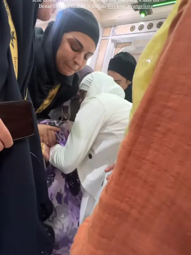 Celine Evangelista Umroh