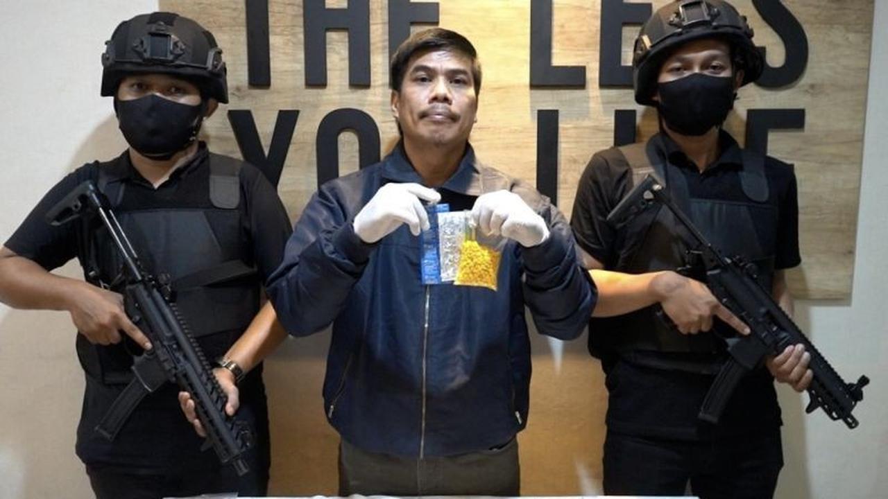 Polda Metro Jaya Ungkap Toko Obat Ilegal Berkedok Warung Sembako di Jagakarsa