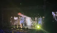 Suasana konser member Super Junior, Kyuhyun dalam “2024 Kyuhyun Asia Tour Restart” di Tennis Indoor Senayan, Jakarta pada Sabtu (18/5/2024). (Dok. via Rosaria Arum Prakoso)