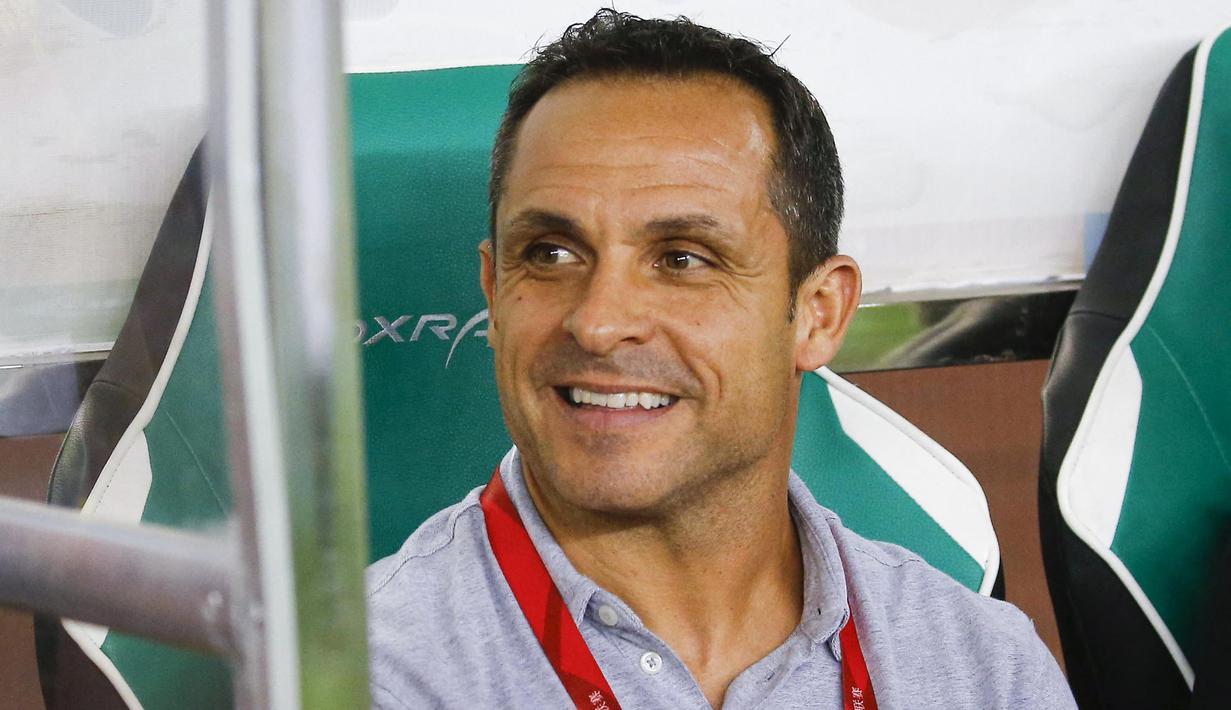 Barjuan yang sebelumnya merupakan pelatih Barcelona B akan mengambil alih posisi juru taktik di tim utama. (AFP/Stringer)