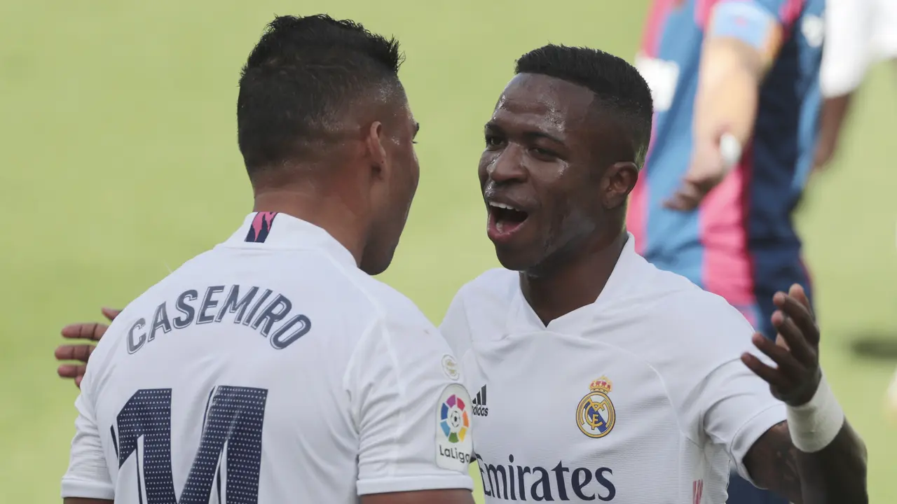 Selebrasi pemain Real Madrid Vinicius saat melawan Levante