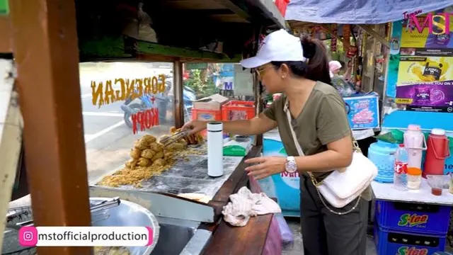 Dikenal Tajir Melintir, Ini 6 Momen Mayangsari Makan di Warung Kaki Lima