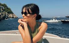 Tebarkan Pesona dengan 4 Potret Terbarunya, Body Ramping dan Gaya Fashion Amanda Rawles Curi Perhatian