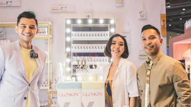 Gisella Anastasia di acara Anniversary 10 tahun Gloskin
