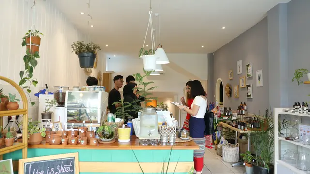 Food That Matters: Ngobrol Seru Bareng Dewi Subrata dan Tante Sayur di Uma Uma Eatery and Shop