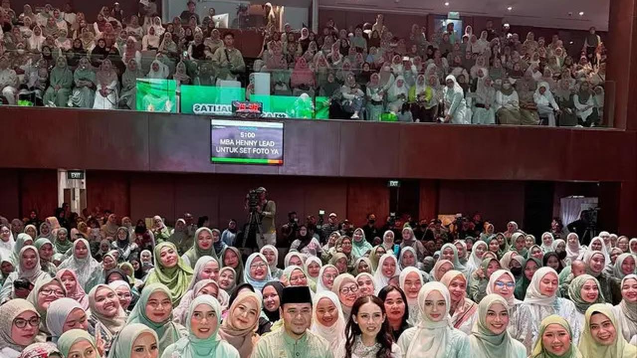 6 Penampilan Artis di Kajian Ustaz Hilman Fauzi, dari Inara Rusli hingga Kiky Saputri