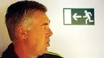 Manajer Chelsea Carlo Ancelotti sebelum menghadiri konferensi pers pada 14 September 2010, jelang partai Liag Champions melawan MSK Zilina. AFP PHOTO/JOE KLAMAR 