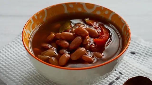 Ingin Menu Sahur yang Lebih Bergizi? Berikut Resep Sup Sayur Kacang Merah yang Hangat dan Mengenyangkan