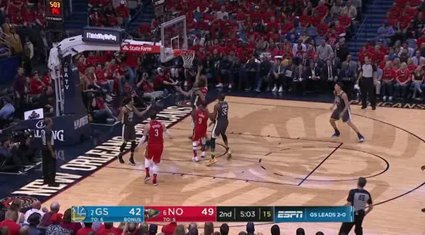 Anthony Davis dan Rajon Rondo memimpin New Orleans melewati Golden State di Game 3.