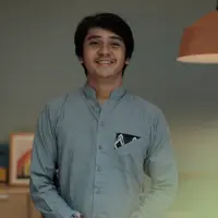 Tantangan Arbani Yasiz main di film Ranah 3 Warna
