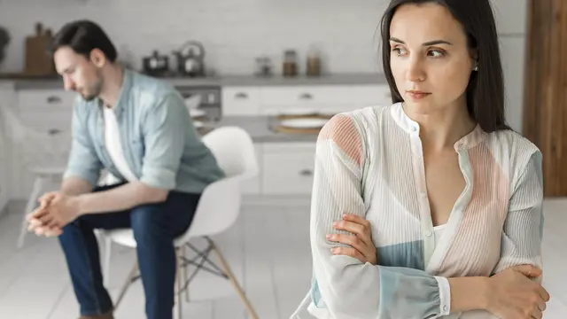 Pasangan yang Terjebak dalam Hubungan Beracun