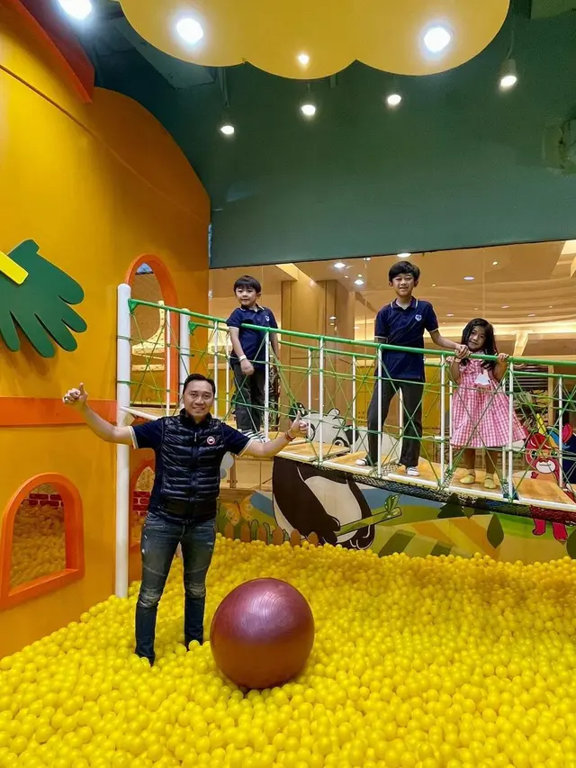 [Fimela] Aliya Rajasa Hamil