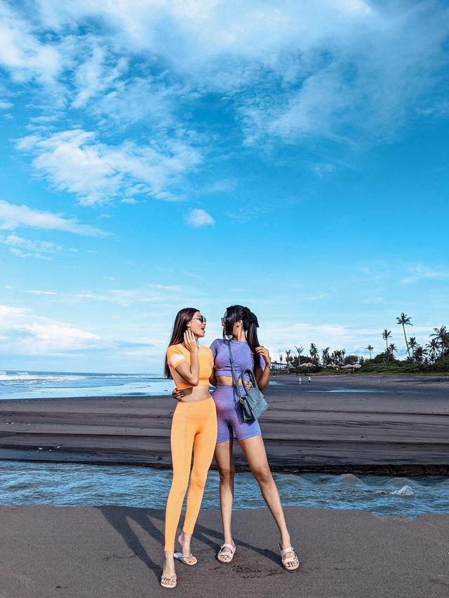 6 Momen Anya Geraldine Liburan di Bali, Sempat Jatuh dari Sepeda Sampai Luka