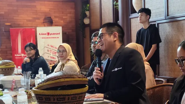 Kenny Kwanto, Chief Marketing Officer Lion Parcel.