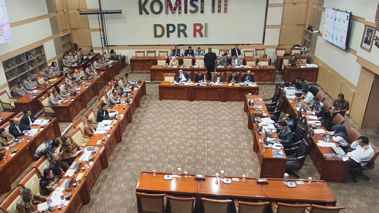 DPR raker bareng Polri