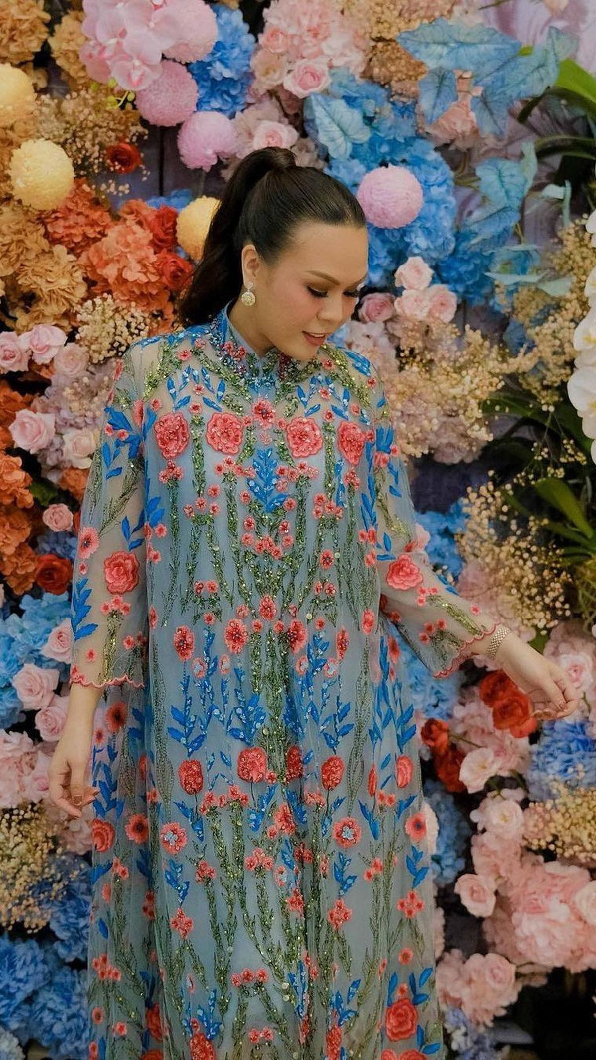 Lace Dress, Jadi Bikin Lebih Muda dan Feminin