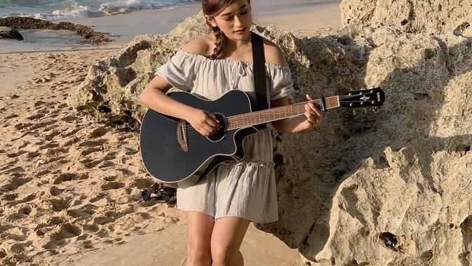 Amanda Ceasa (Sumber: Instagram/amandacaesaa)