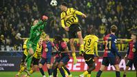 Hingga 45 menit babak pertama usai, skor 0-0 tidak berubah. (INA FASSBENDER/AFP)