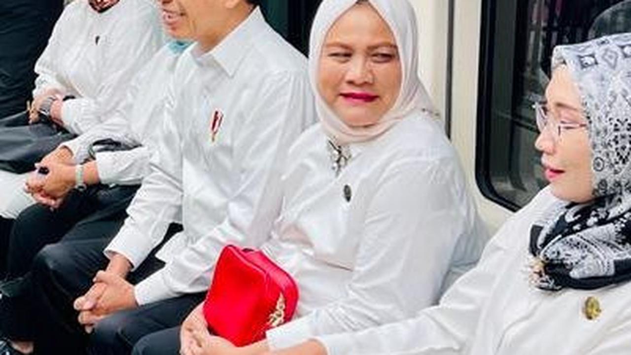 Didampingi Iriana, Jokowi Kembali Jajal LRT Rute Cibubur