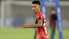 Pemain Bali United, I Made Andhika Pradana Wijaya dalam laga pembukaan BRI Liga 1 2021/2022 melawan Persik Kediri di Stadion Utama Gelora Bung Karno, Jumat (27/8/2021). Bali United menang 1-0. (Foto: Bola.com/Ikhwan Yanuar)