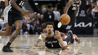 Victor Wembanyama beraksi di NBA 2024/2025 (AFP)