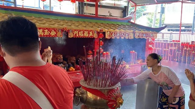 Suasana Wihara Dharma Bakti, Petak Sembilan, Glodok, Jakarta Barat saat Imlek 2023, Minggu (22/1/22023).