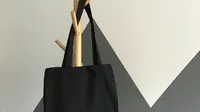 6 Model Tote Bag untuk Pria yang Simpel tapi Bikin Kece OOTD