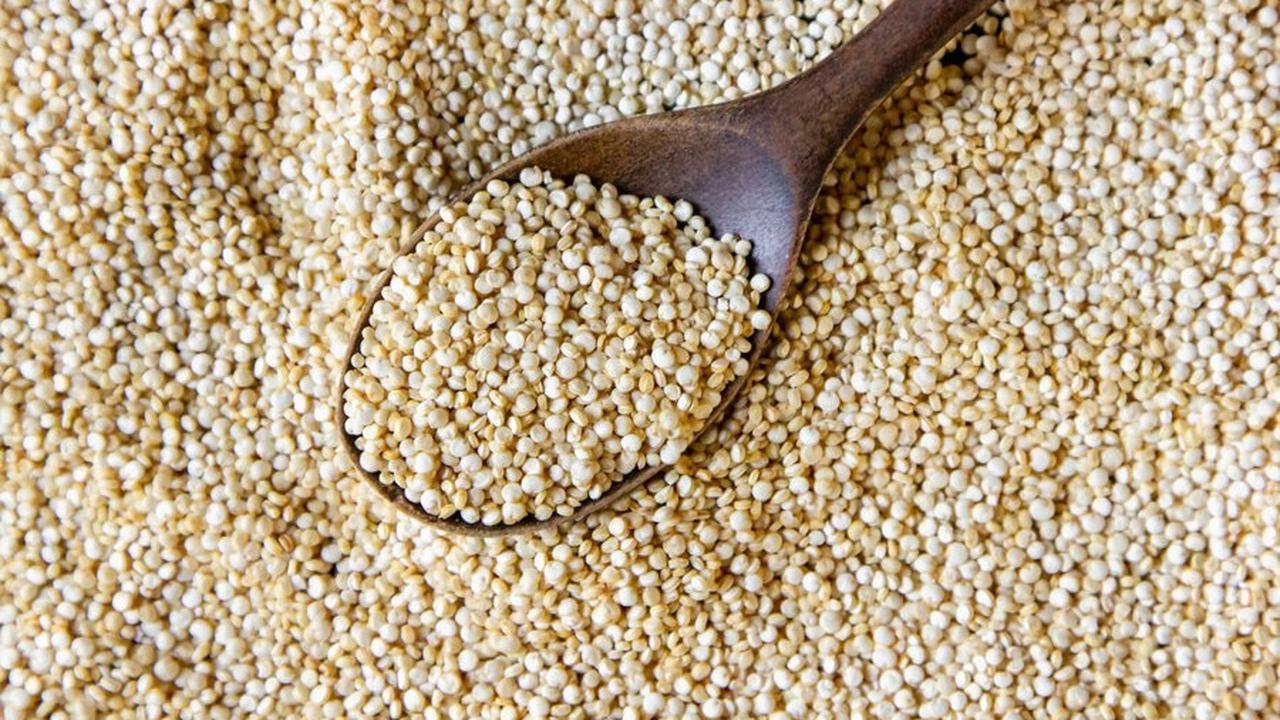 4.&nbsp;Quinoa: Biji-Bijian Penuh Gizi yang Terlupakan