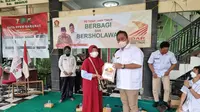 Politik Kemanusiaan, Tidar Jatim Bagi Sembako ke Warga Kletek Sidoarjo