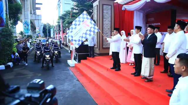 Polri menyerahkan dan mendistribusikan 9.300 hewan kurban jenis sapi dan kambing ke seluruh wilayah Indonesia dalam rangka memperingati Hari Raya Idul Adha 1444 H, sekaligus Hari Bhayangkara ke-77, Kamis (29/6/2023).