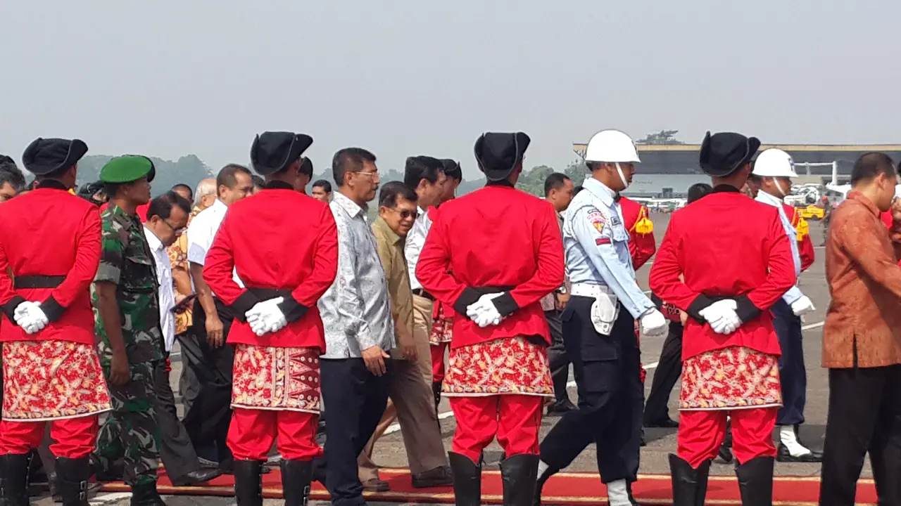 Wapres JK Tinjau Tempat Mendarat Peserta KAA ke-60