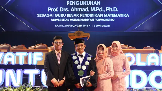 Pengukuhan Profesor Ahmad sebagai Guru Besar Pendidikan Matematika UMP, Banyumas, Jawa Tengah. (Foto: Liputan6.com/UMP)