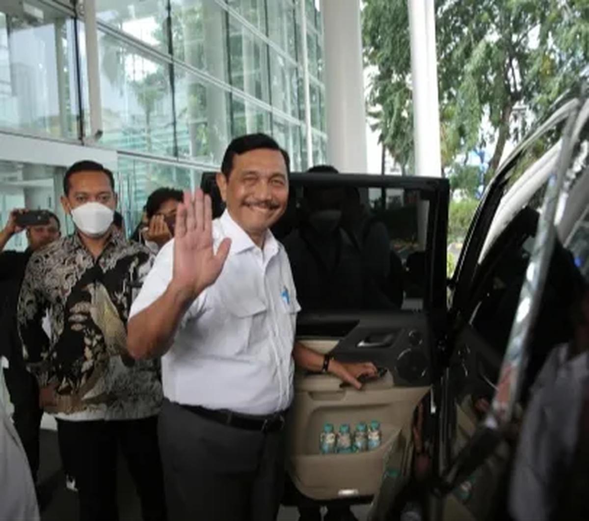 "Ini juga menyangkut UMKM, karena mereka juga minta tekstil, kelapa sawit dan macam-macam untuk diekspor ke mereka, karena mereka juga punya masalah," ujar dia.<br>