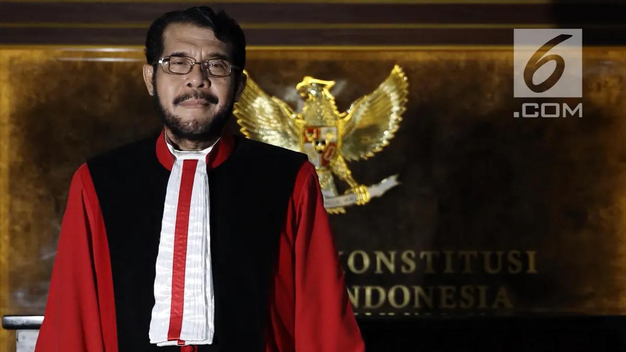 Hanya saja, Enny tak menjelaskan identitas ketiga kuasa hukum adik Ipar Presiden Joko Widodo (Jokowi) itu.<br>
