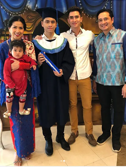 Seperti diketahui, mantan pasangan Ivan dan Venna Melinda sekarang ini sudah memiliki kehidupan masing-masing. (instagram/bramastavrl)