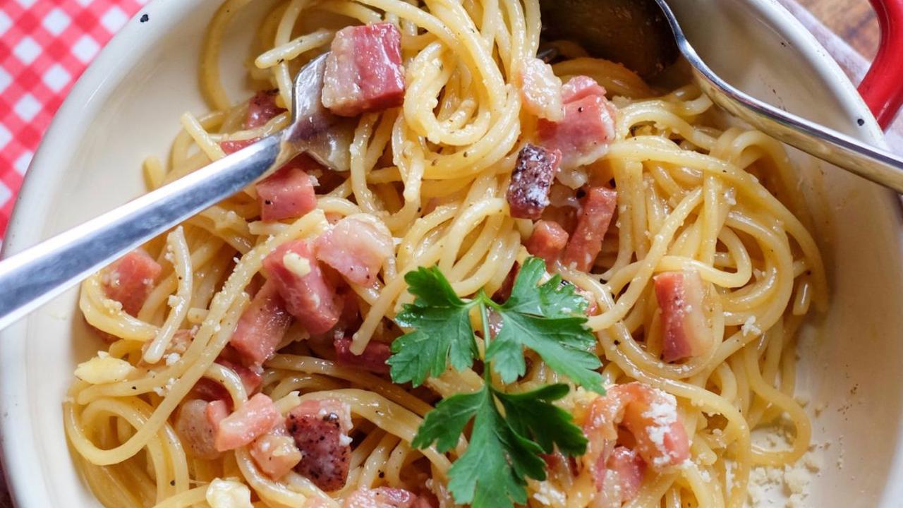 4. Spaghetti Alfredo
