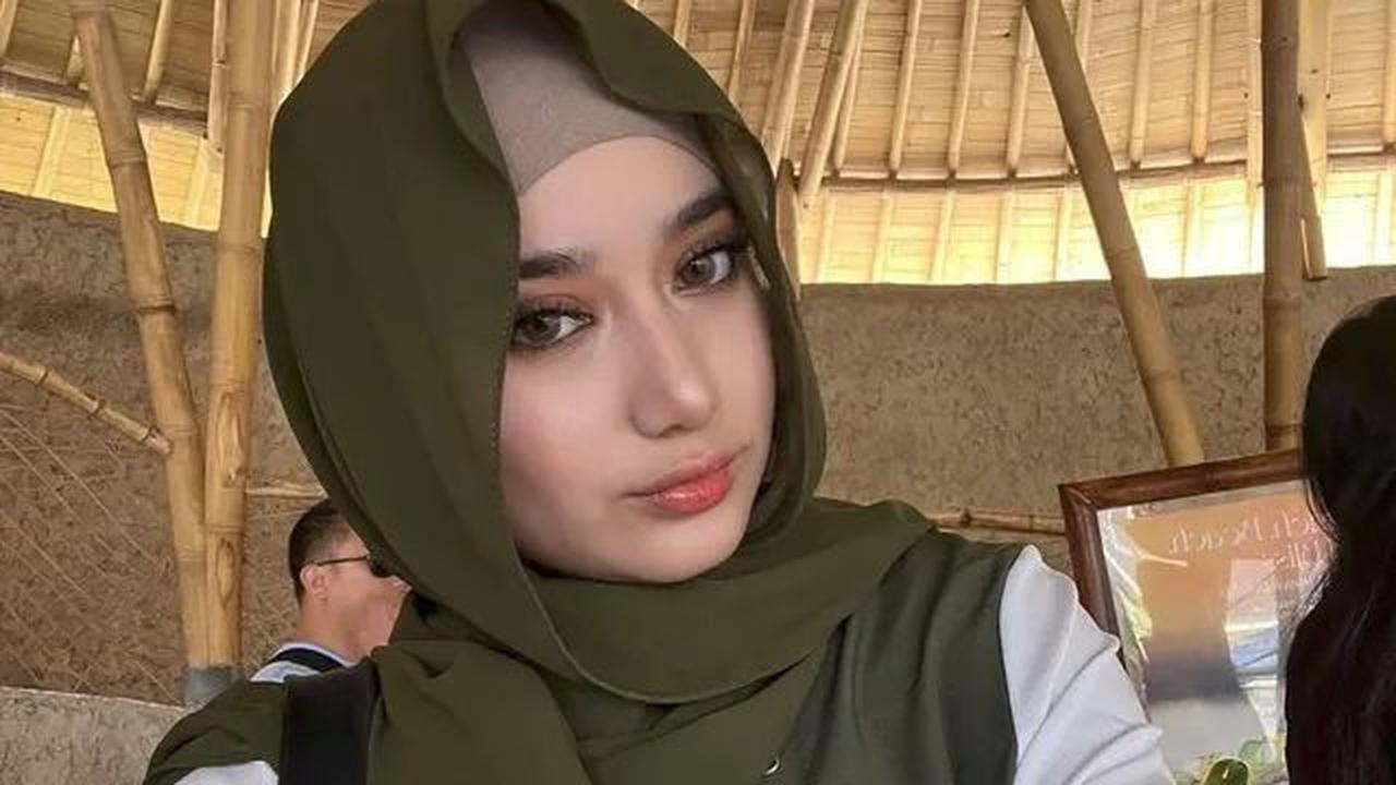 Meskipun sudah menikah pada Juli 2023 lalu, Tengku Anataya tetap menjalin hubungan erat dengan teman-teman sebayanya.