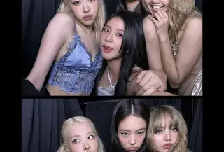 Lihat di sini pesona BLACKPINK rayakan anniversary ke-19. [@jennierubyjane].