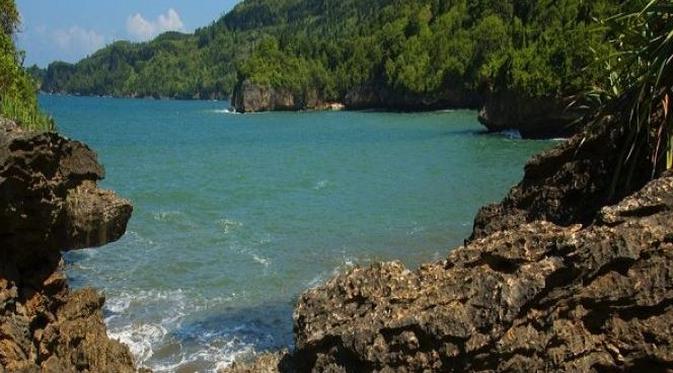 Gambar Pantai Remen