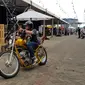 Mencoba replika motor kustom Jokowi di IIMS 2019 (Ist)