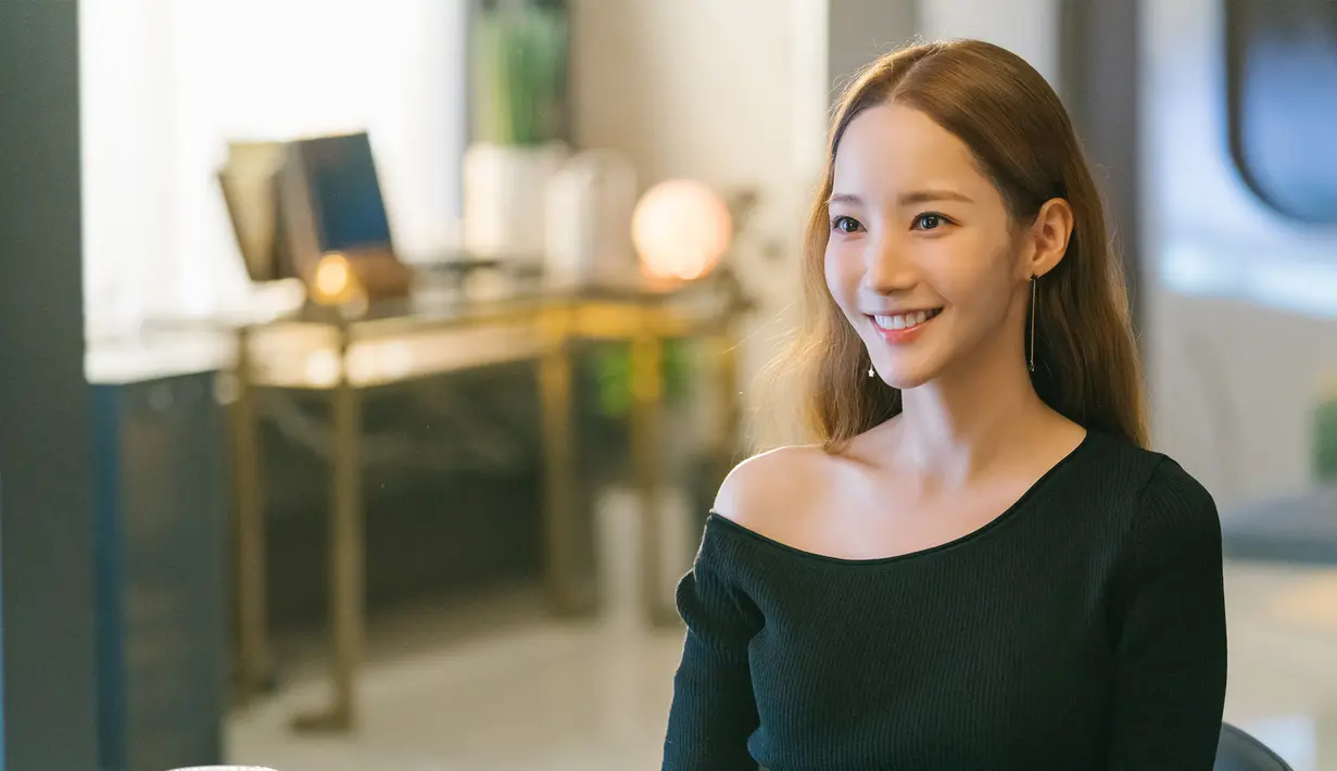 Park Min Young dalam Love in Contract. (Foto: Prime Video)